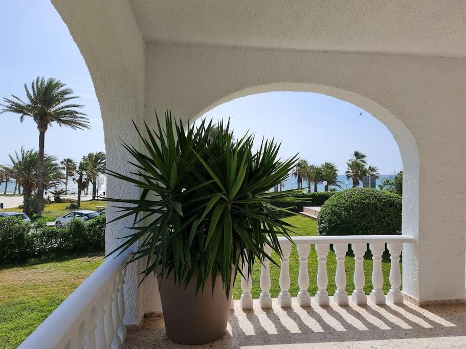 Villa On The Beach Playa Flamenca โอริอุเอลา ภายนอก รูปภาพ